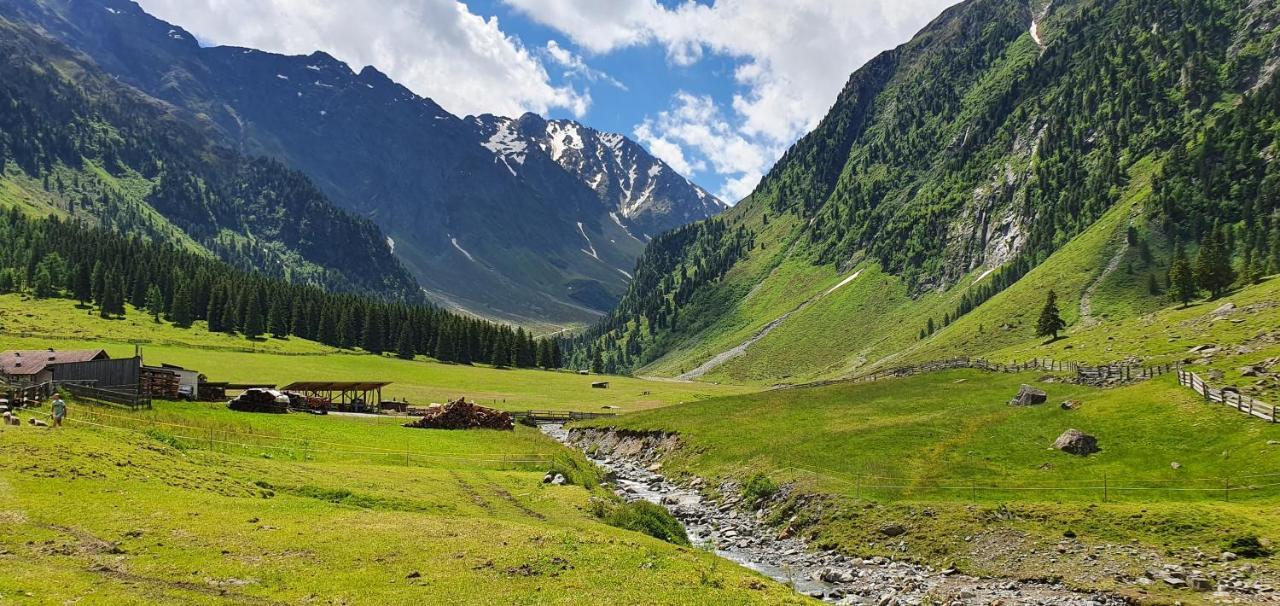 Gaestehaus Landhaus Tyrol 그리스 임 젤라인 외부 사진