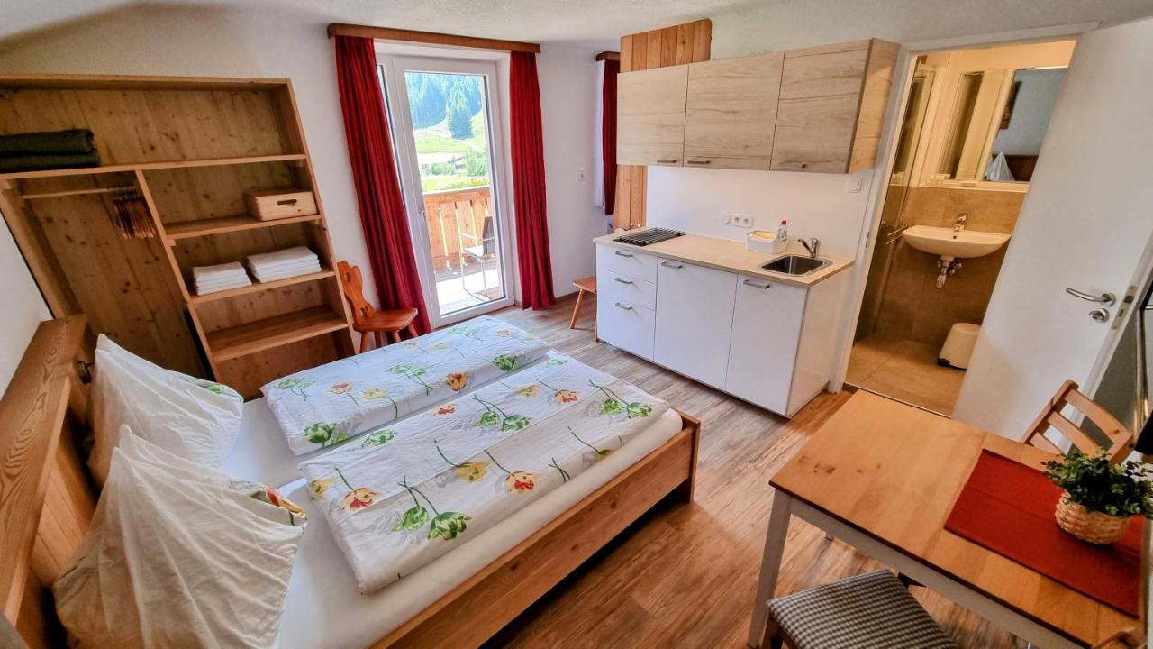 Gaestehaus Landhaus Tyrol 그리스 임 젤라인 외부 사진